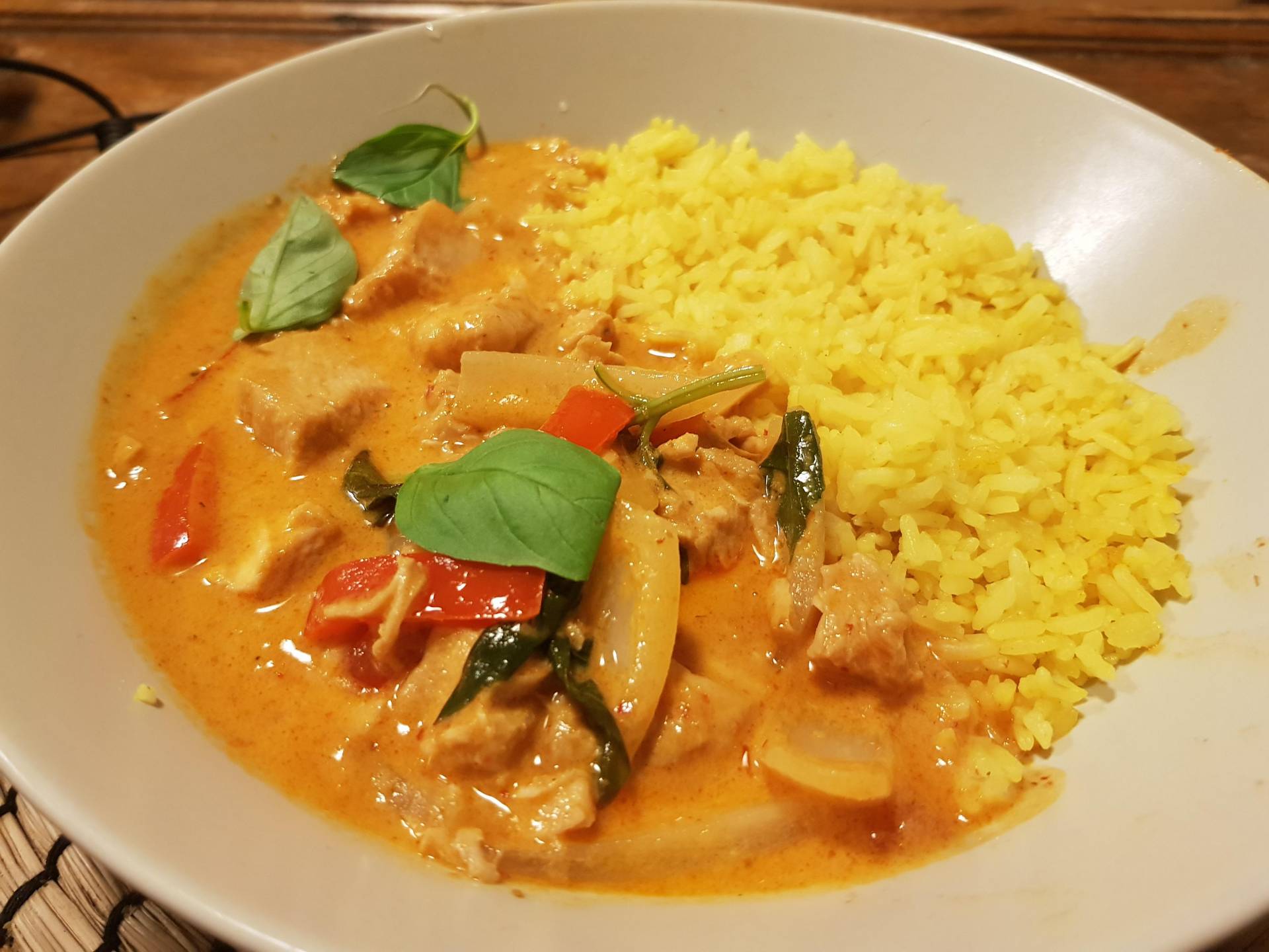 HEALTHY PORTION-Thai Red Curry Chicken w/Saffron Brown Rice & Mushroom Pepper Saute.
